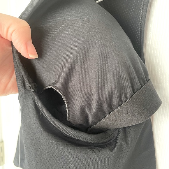 Fabletics Ashlynn Double Up Tank NWT -Small (4/6) - Picture 2 of 3